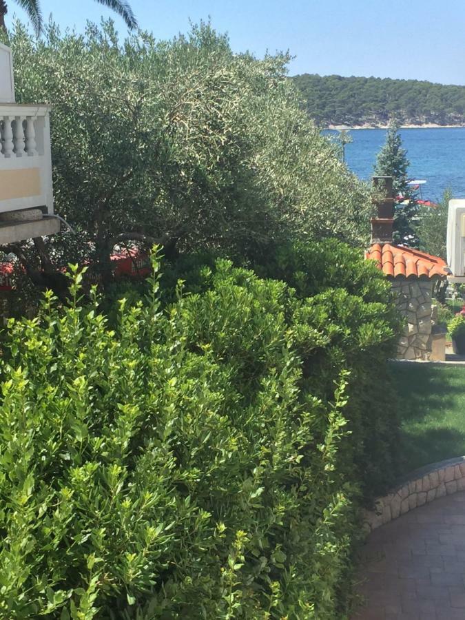 Apartments Nautica Barbat na Rabu Exterior photo
